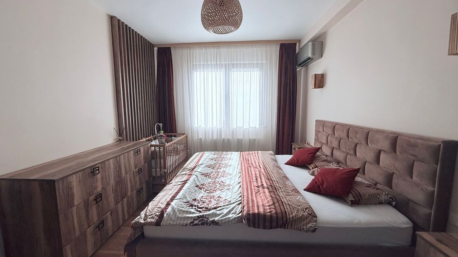 APARTAMENT DE LUX 3 CAMERE & LOC DE PARCARE BLOC 2015 MOBILAT SI UTILAT - Poză 2