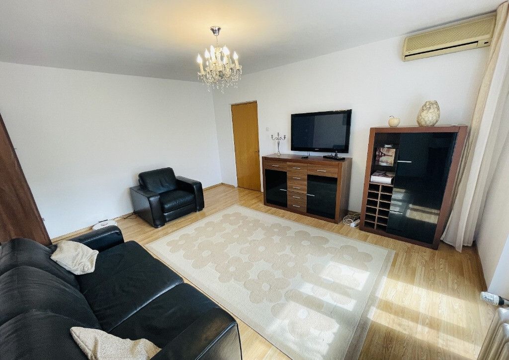 Apartament 2 camere Vitan, loc de parcare inclus - Poză 1