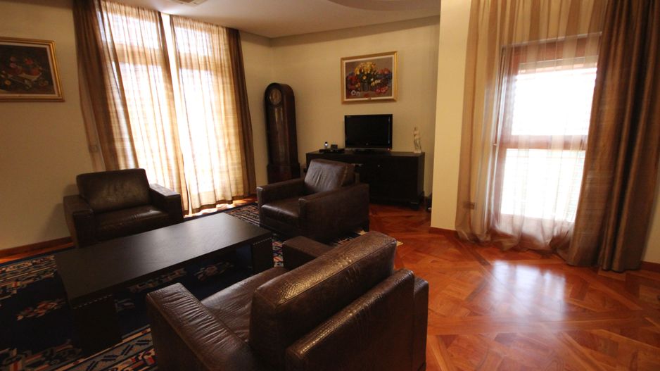 Casa pretabila birouri, camin de batrani - Poză 65