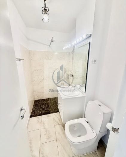PROPRIETAR închiriez 4 camere duplex - Poză 10
