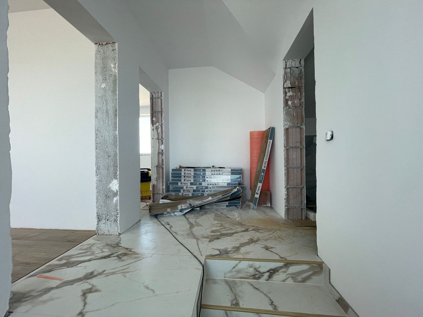 Duplex despartit prin baie | 3 camere | Super Preț | Urseni - Poză 6