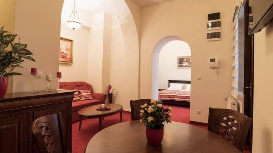 Piata Unirii | 2 Camere | Amenajat Modern. - Poză 1