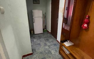 Apartament cu 4 camere de vanzare, Zona Cetate - Poză 8