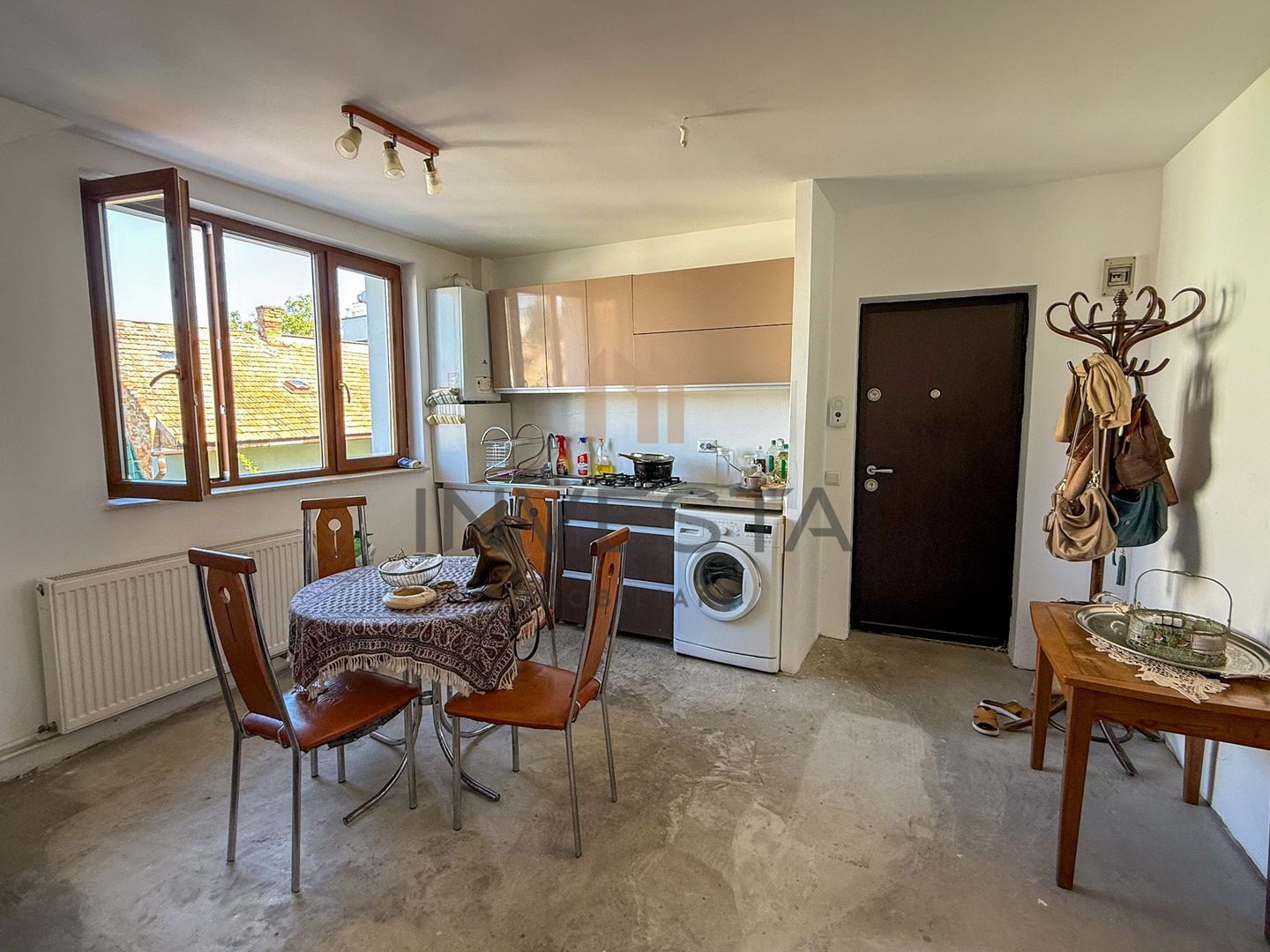 Apartament in vila, etajul 1, Zona Pasapoarte! Garaj inclus in pret! - Poză 6
