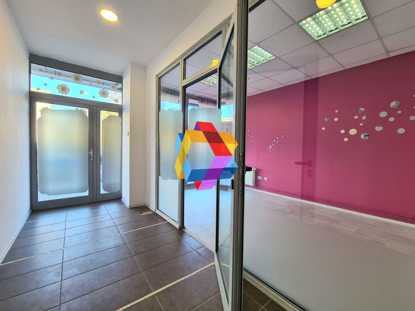 Spatiu comercial de închiriat Brasov - 100 mp # plus-imo.ro - Poză 2