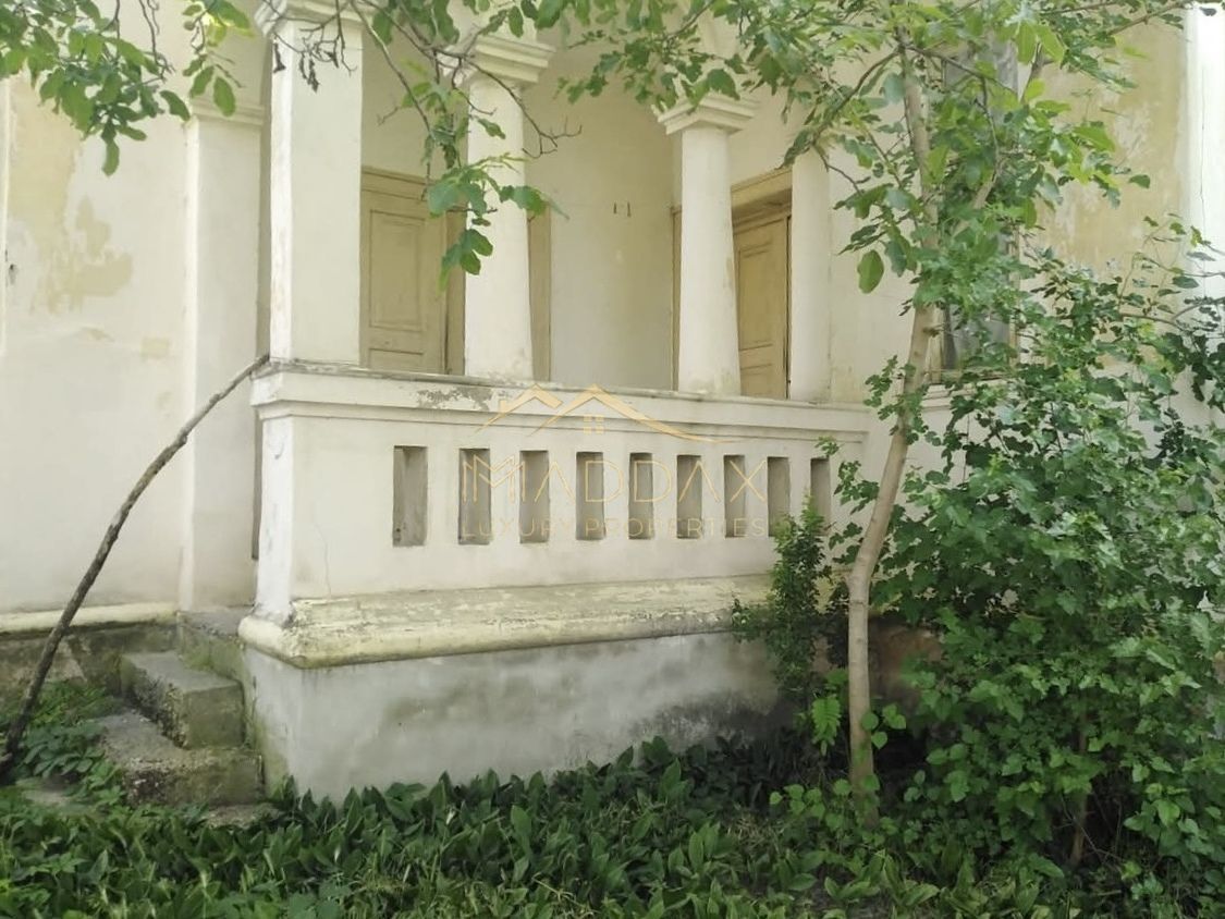 Casa traditionala cu potential**Teren 1712 MP**in Centrul IANCA //OLT - Poză 1
