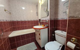 Apartament cu 3 camere de 100 mp pe Calea Dorobantilor - Fabric - Poză 9