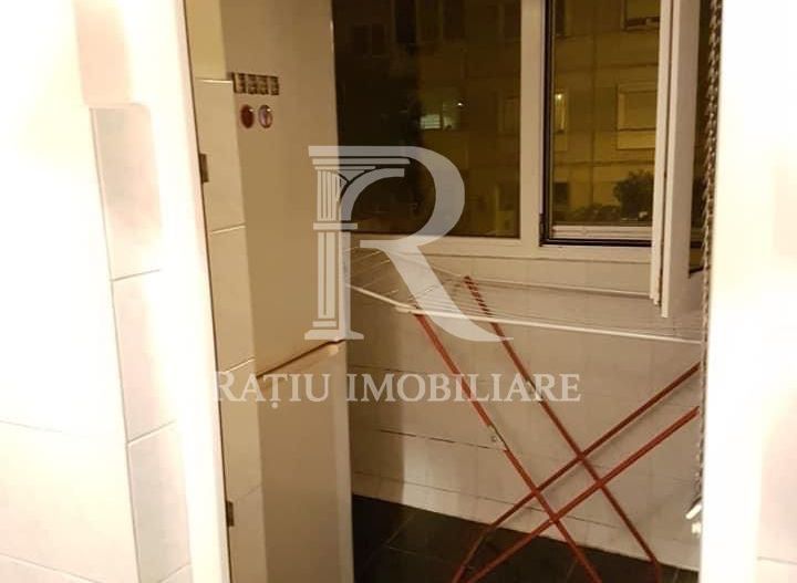 Apartament cu 3 camere | Etaj intermediar | Rogerius | Oradea - Poză 6