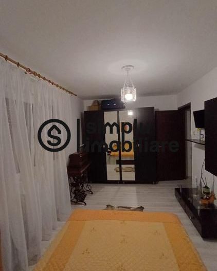 Apartament 3 camere, Valea Rosie - Poză 2