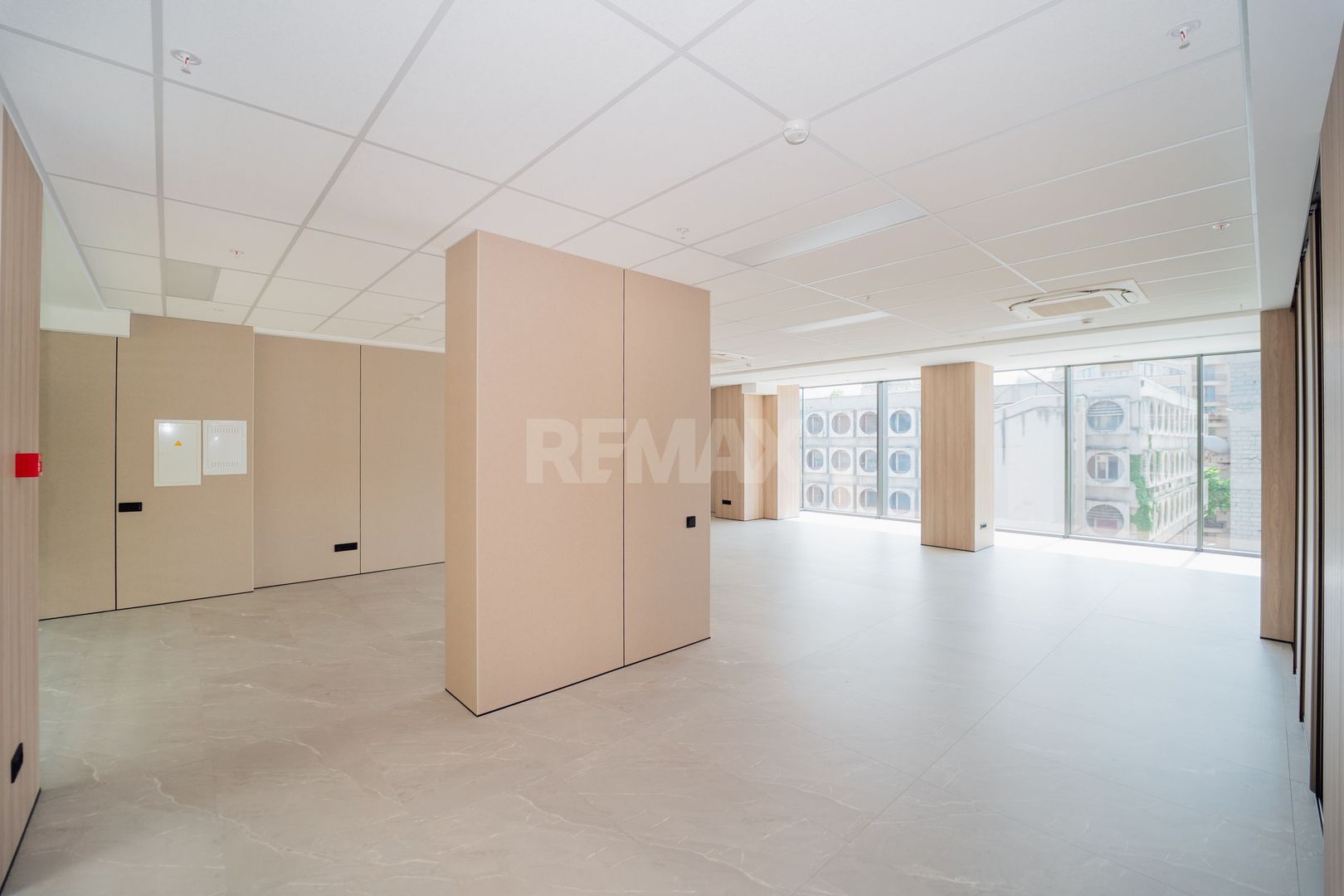 SPRE CHIRIE SPAȚIU COMERCIAL PENTRU BIROU | OFICIU 120 m2 - Poză 1