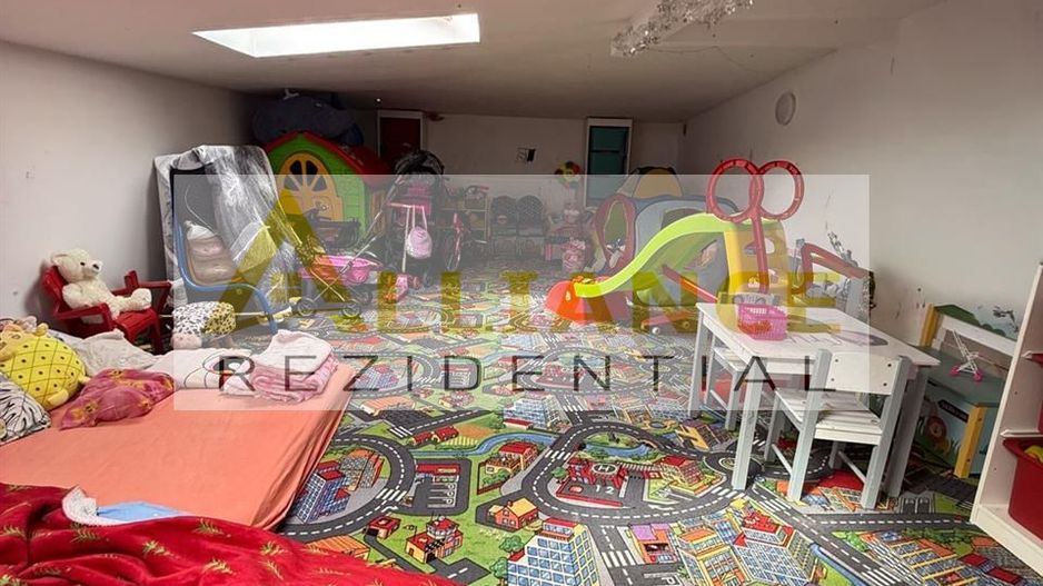 Apartament mare 4 camere â 145 mp compartimentare eficienta - Poză 14