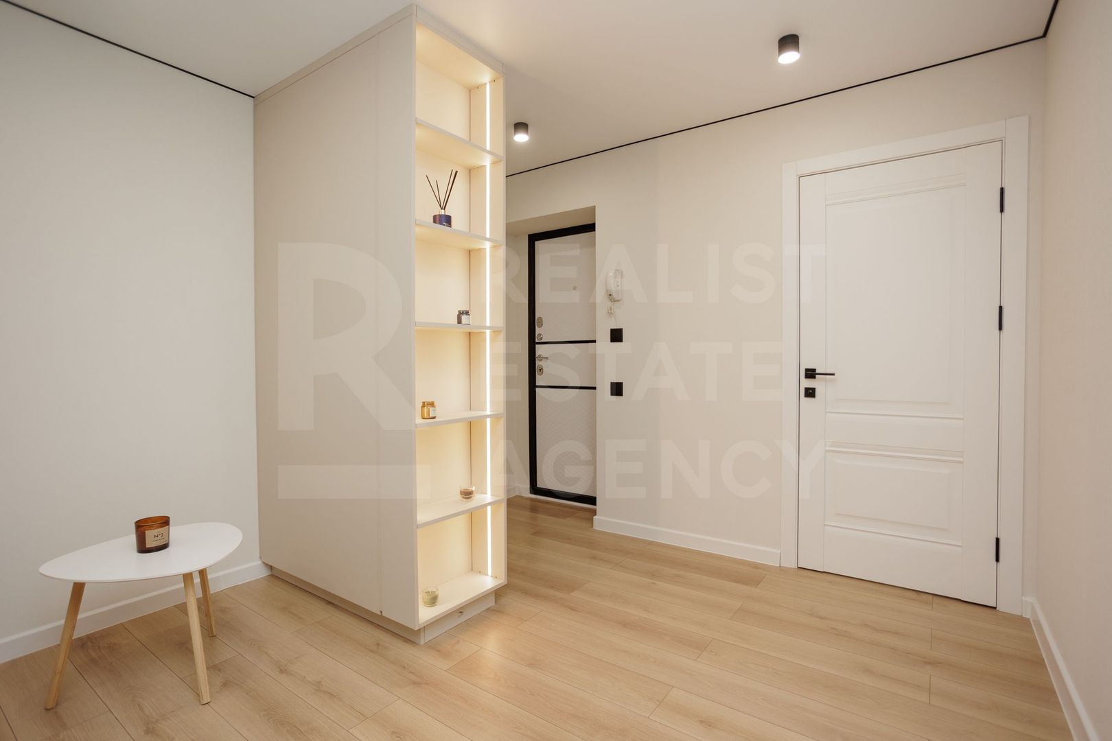 Vânzare, apartament 3 camere + living 71 mp, str. Cornului, Buiucani - Poză 13