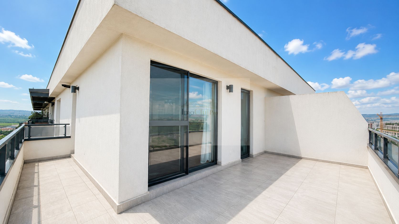 Vânzare apartament 2 camere, View panoramic și Terasă 24 mp - Poză 9