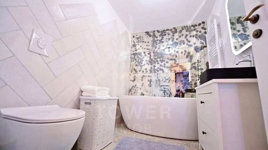 Apartament 3 camere de vanzare | Zona Ultracentrala - Poză 8