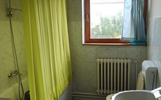 CASA CU 6 CAMERE ZONA CENTRAL - Poză 15
