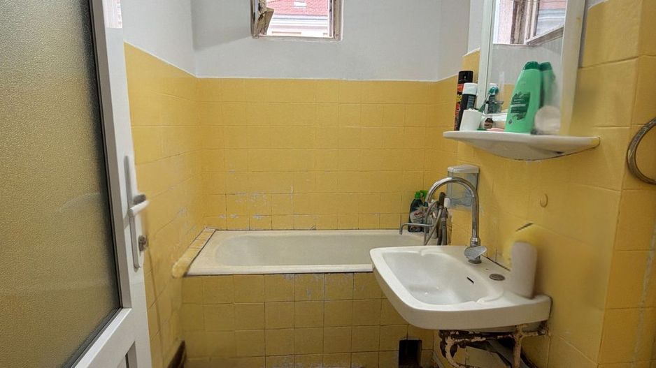 Apartament 2 camere 46 M² + balcon 10 M² cu priveliste Simeria - Poză 12