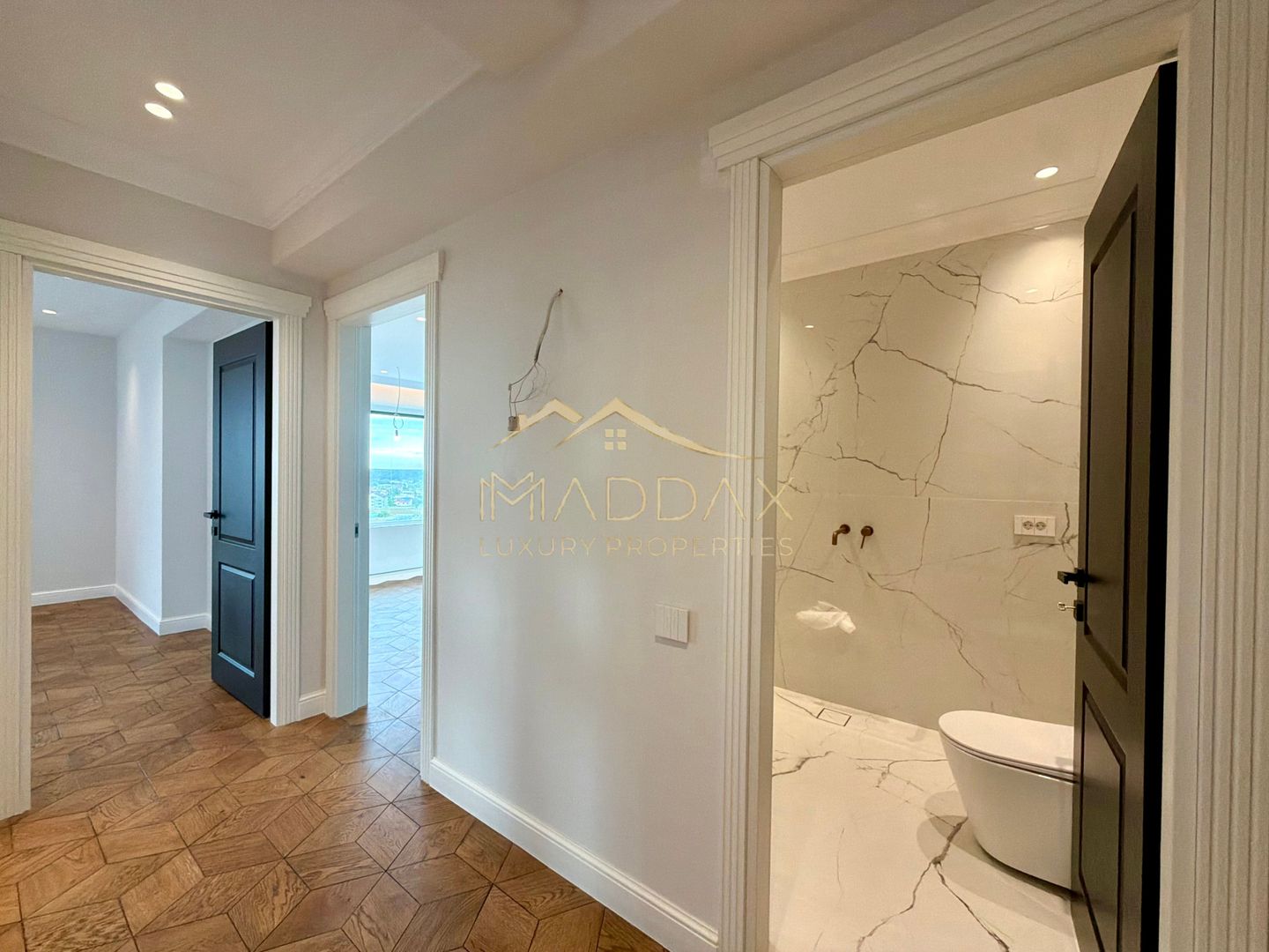 Penthouse cu 4 camere // terasă 70 mp / 200 mp / 3 parking / Straulesti - Poză 32