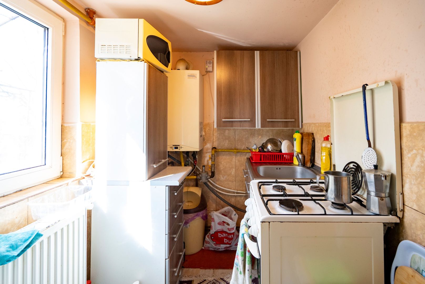 Casa de vanzare cu 2 camere si teren 1068 mp zona Renașterii - Poză 7