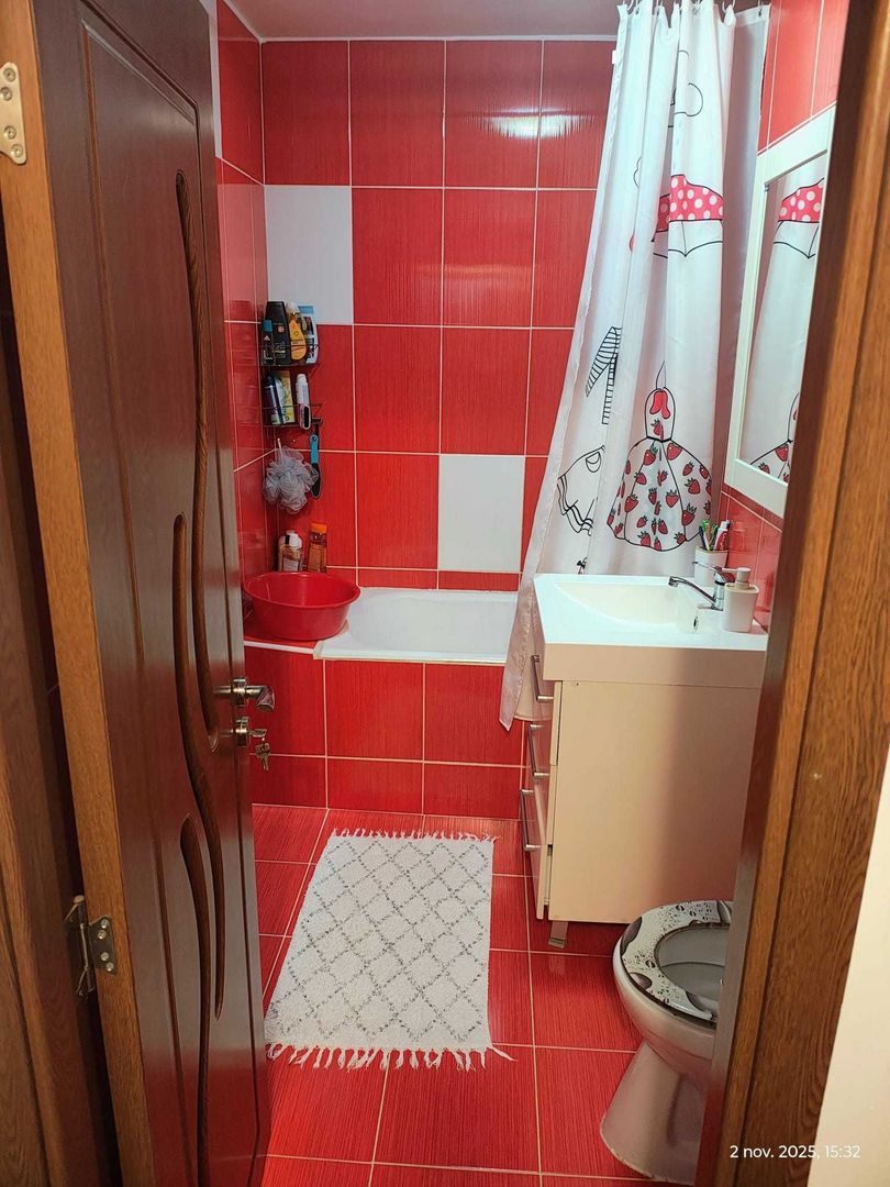 BRASADAS vinde ap 3 cam etaj 4/4 in Carpati 2. - Poză 6