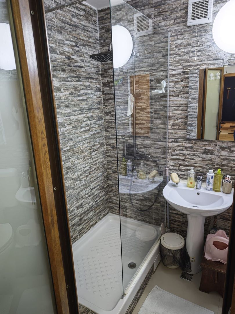 Apartament 3 Camere cu Centrală Proprie și Parcare – Sector 3 - Poză 4