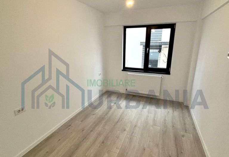 Apartament 3 camere de vanzare Pacurari - Poză 2