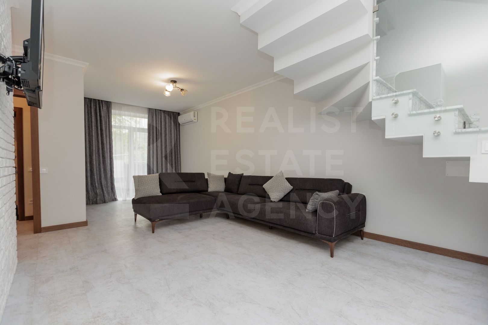 Chirie duplex, 4 camere,  str. Alexandru Marinescu Buiucani. - Poză 8