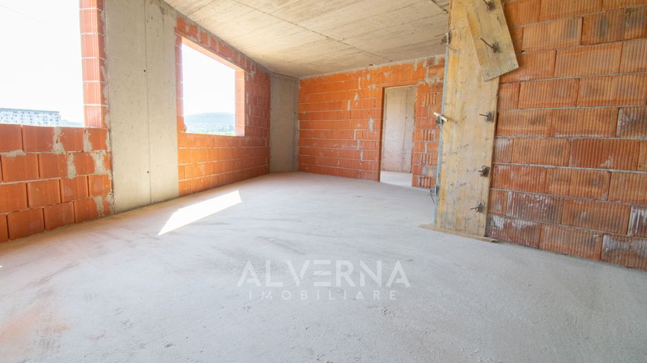 Apartament 3 camere,2 bai, intermediar, semifinisat,parcare, zona VIVO - Poză 4