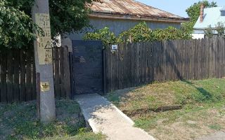Casă construită în 1975, teren 450 mp, Sarca - Poză 2