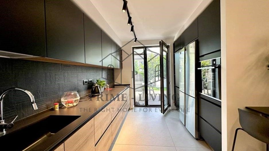 VILA SPATIOASA CU 6 CAMERE LA INCHIRIERE IN COMPLEX REZIDENTIAL - Poză 3