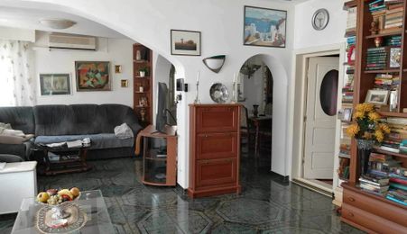 vand casa zona centrala