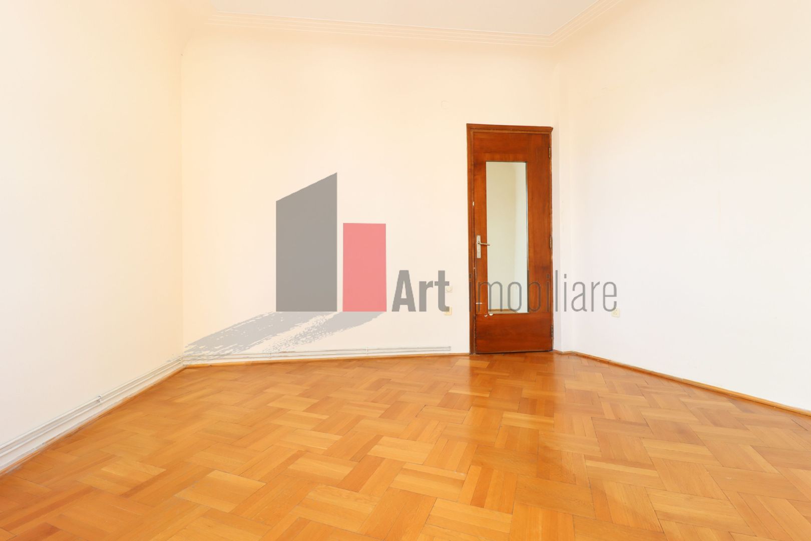 Apartamentul "DEKORA", bloc Art Deco, interior compartimentat de exceptie - Poză 13