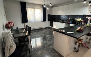 Casă modernă tip duplex, ideală pentru 2 familii – in loc. Strei - Poză 17