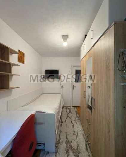 Apartament cu 3 camere zona Circumvalatiunii etaj 1 - Poză 8