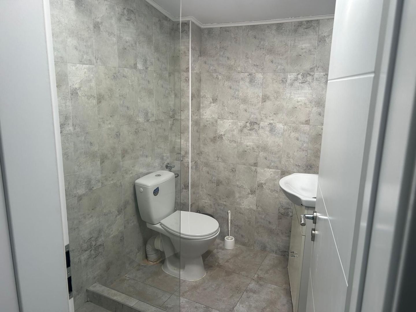 Apartament modern I Intrare separată, din curte I Dumbrăvița - Poză 7