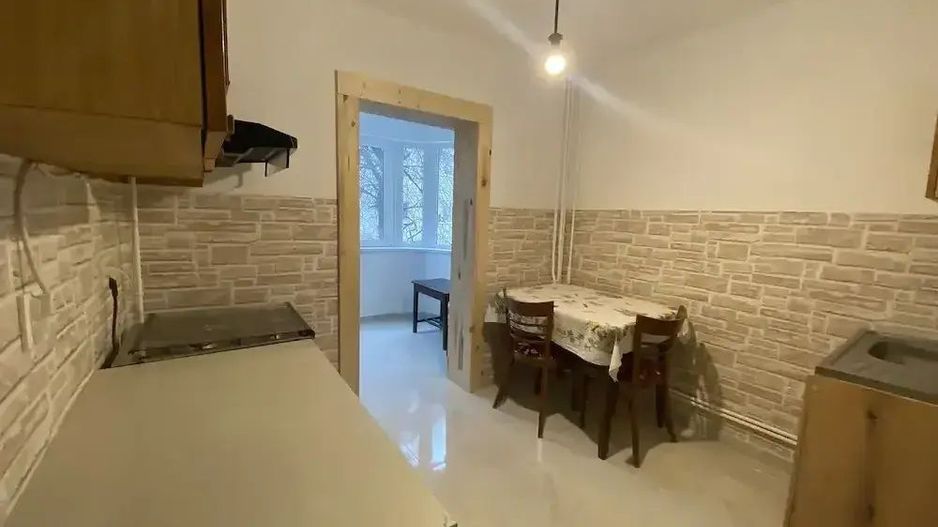 De inchiriat apartament cu 2 cam, zona I. C. Frimu, 353 euro - Poză 2