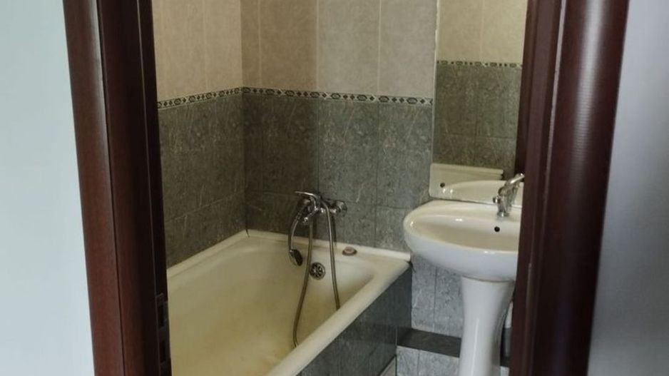 Apartament 2 camere decomandat, intre statiile de metrou Lujerului si Gorjului - Poză 9
