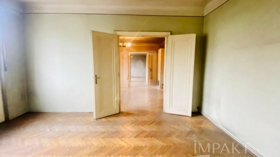 Apartament cu 3 camere, confort sporit, situat in zona Centrala! - Poză 1