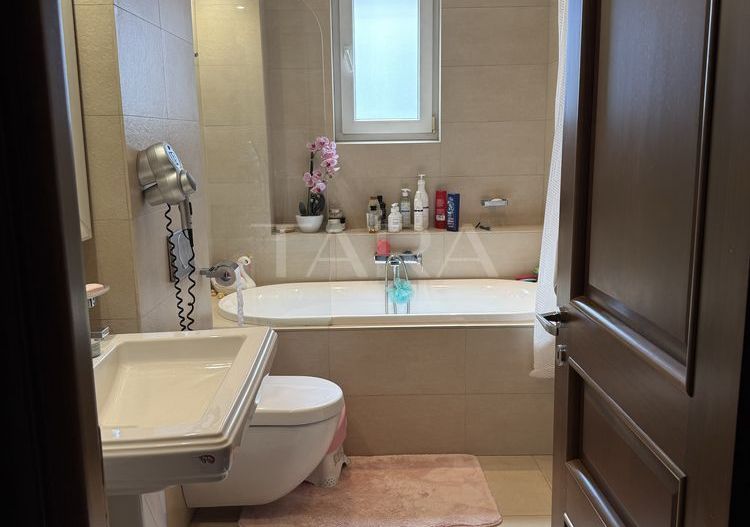 Apartament 3 camere ultrafinisat în Andrei Mureșanu - Poză 6