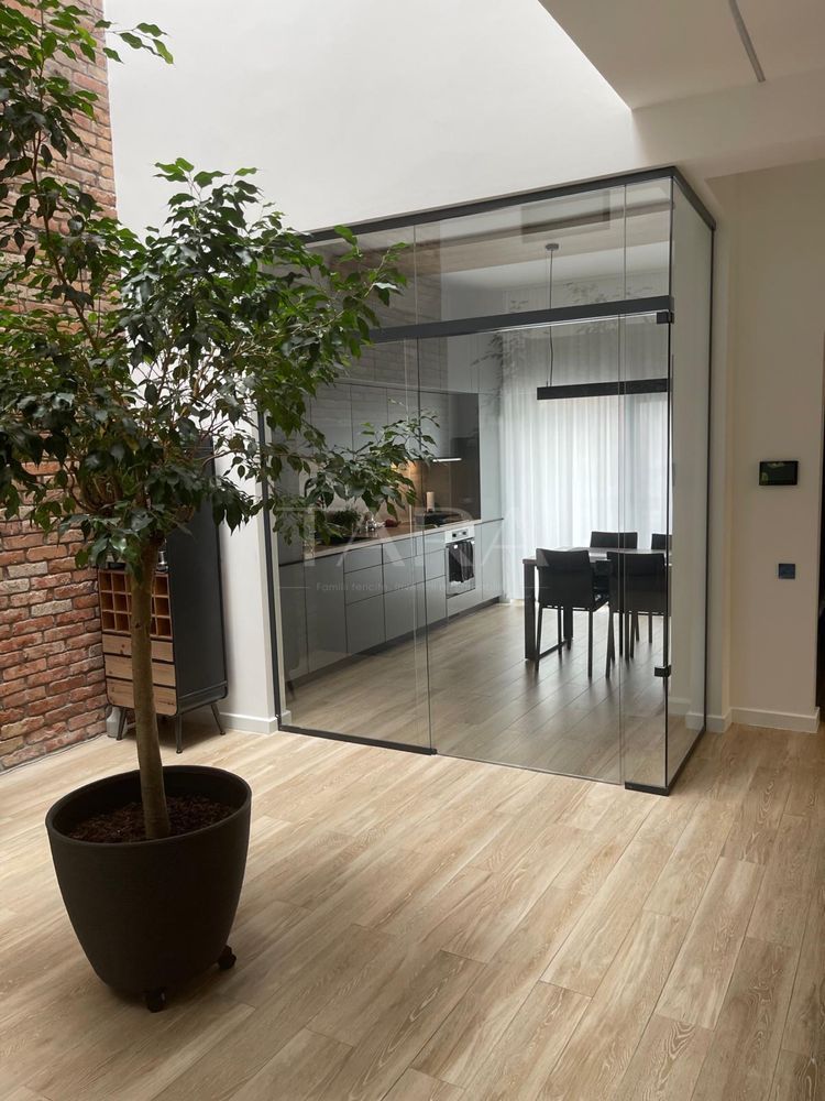 Casă moderna si spatioasa, zona  Andrei Mureșanu - Poză 3