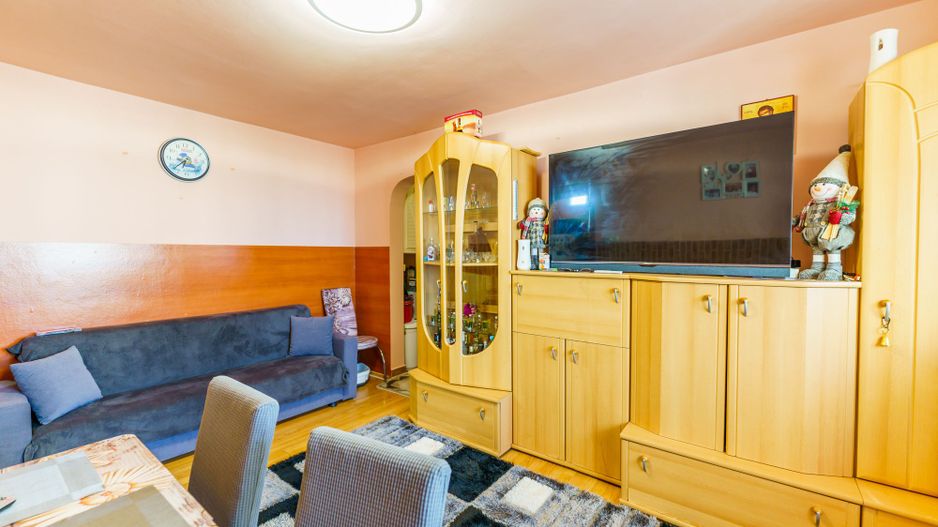 Apartament cu 3 camere în cartierul Vlaicu - Poză 7