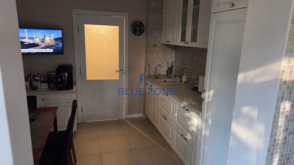 Inchiriez apartament 3 camere - Poză 2