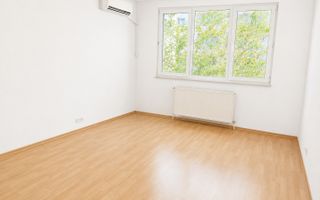 Apartament de 3 camere, decomandat, zona Politehnica - Poză 2