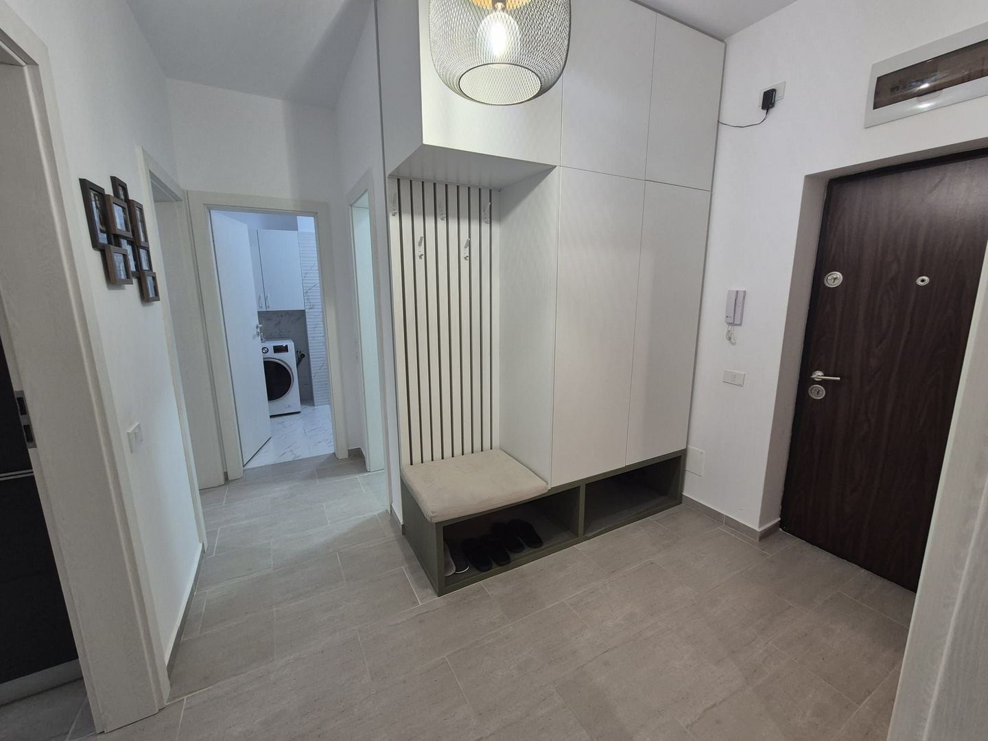 3 CAM_ PARCARE INCLUSA_MOBILAT_UTILAT_BLOC P+3.PALLDY! - Poză 3