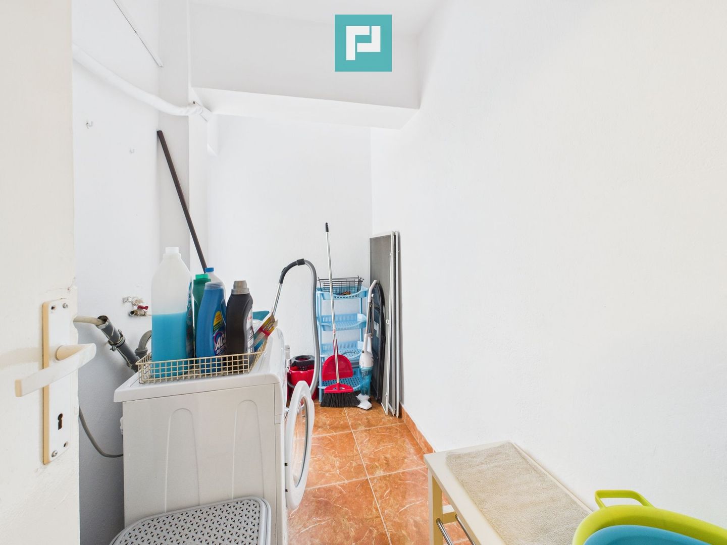 Apartament spațios, 3 camere ultracentral. - Poză 11