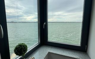 3 camere, vedere spectaculoasă la lac, Mamaia – zona Hotel Iaki - Poză 11