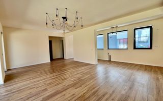 Casa cu 3 camere | 85mpu | Tocile - Poză 17