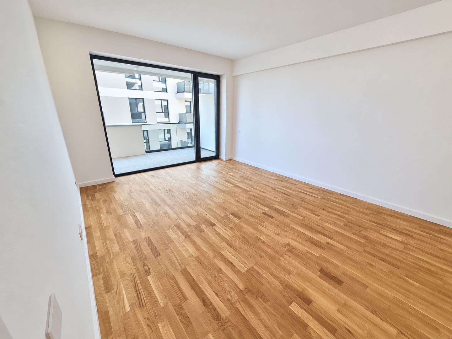 IANCU NICOLAE (Residence 5 Forest II)- 2 camere, 2 bai, parcare, liber - Poză 11