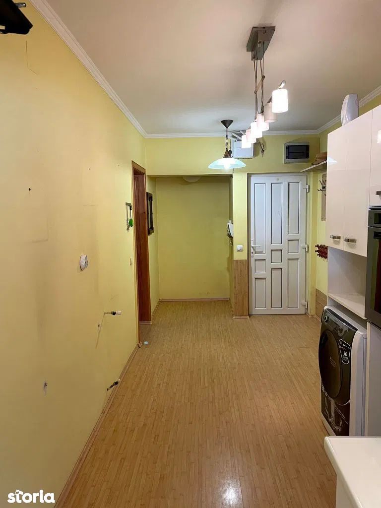 Ag. EUROPA vinde ap. 4 cam. in Carei, renovat, decomandat, la parter. - Poză 2