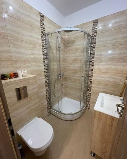 Prima închiriere, apart 3 camere decomandat, 2 băi, metrou Muncii - Poză 11