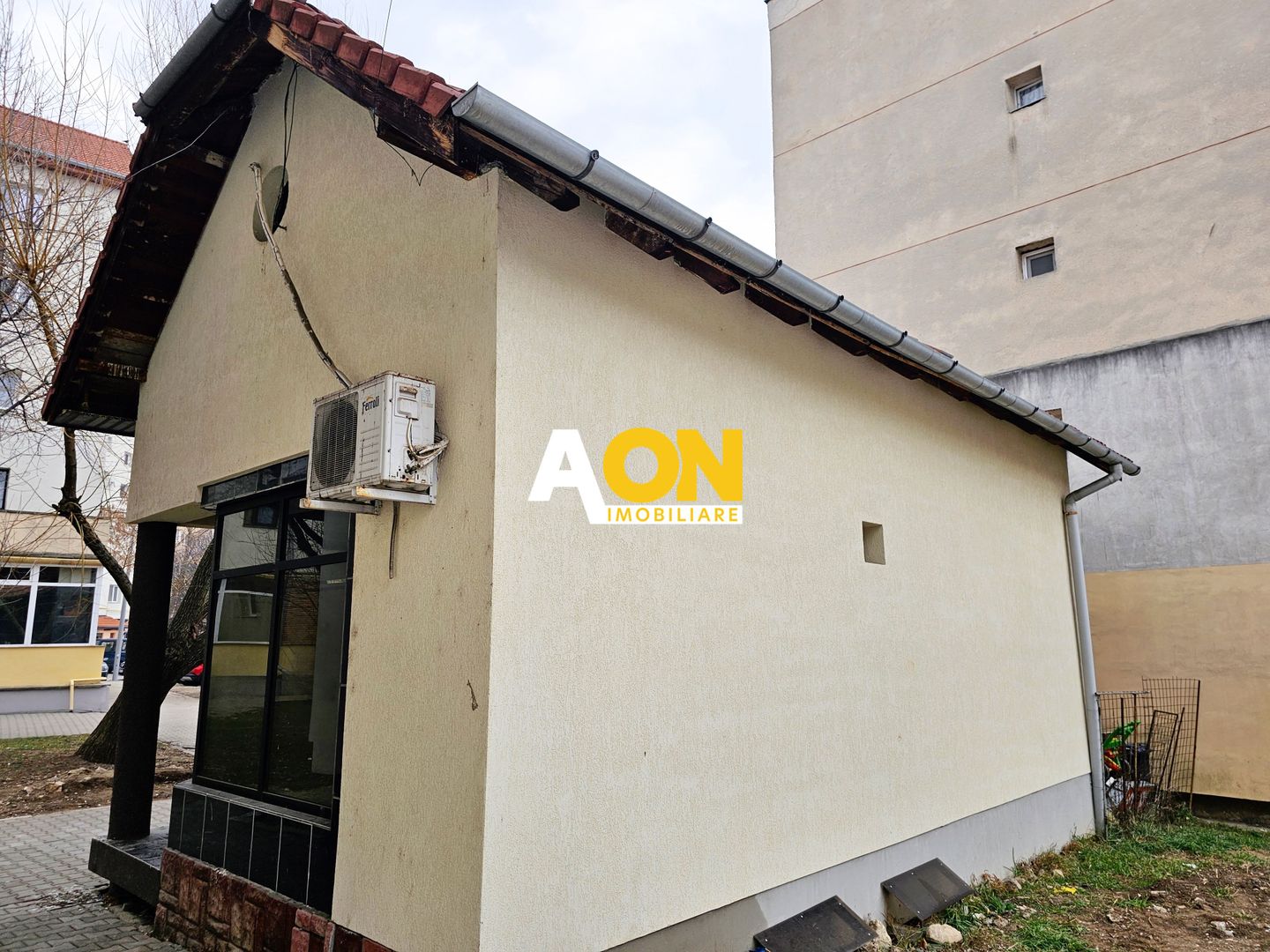 Spatiu comercial S+P+M zona Bulevardul Revolutiei - Poză 7